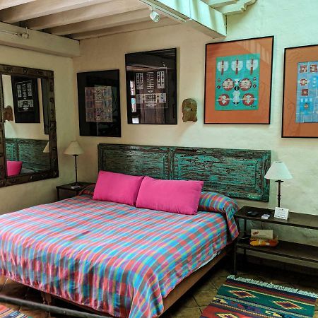 Hotel Casa Encantada ปาทซ์คูเอโร ภายนอก รูปภาพ