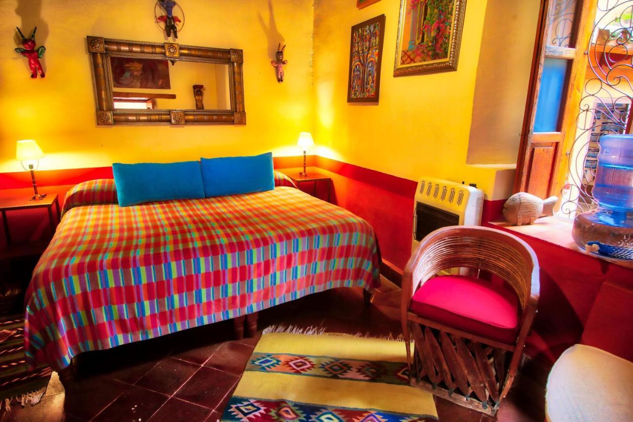 Hotel Casa Encantada ปาทซ์คูเอโร ภายนอก รูปภาพ