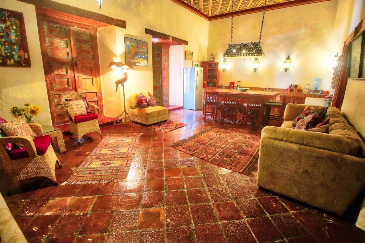 Hotel Casa Encantada ปาทซ์คูเอโร ภายนอก รูปภาพ