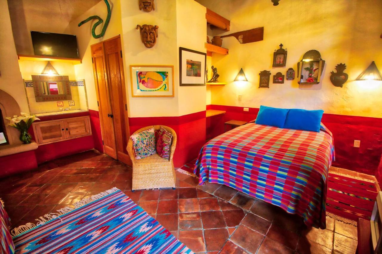 Hotel Casa Encantada ปาทซ์คูเอโร ภายนอก รูปภาพ