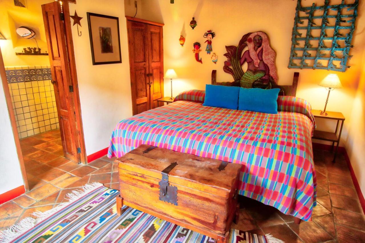 Hotel Casa Encantada ปาทซ์คูเอโร ภายนอก รูปภาพ