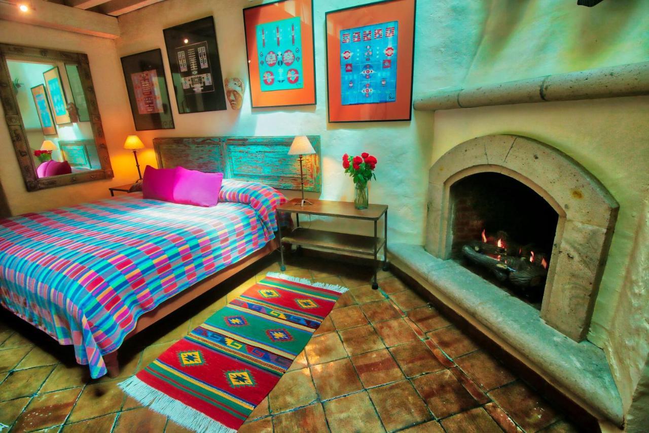 Hotel Casa Encantada ปาทซ์คูเอโร ภายนอก รูปภาพ
