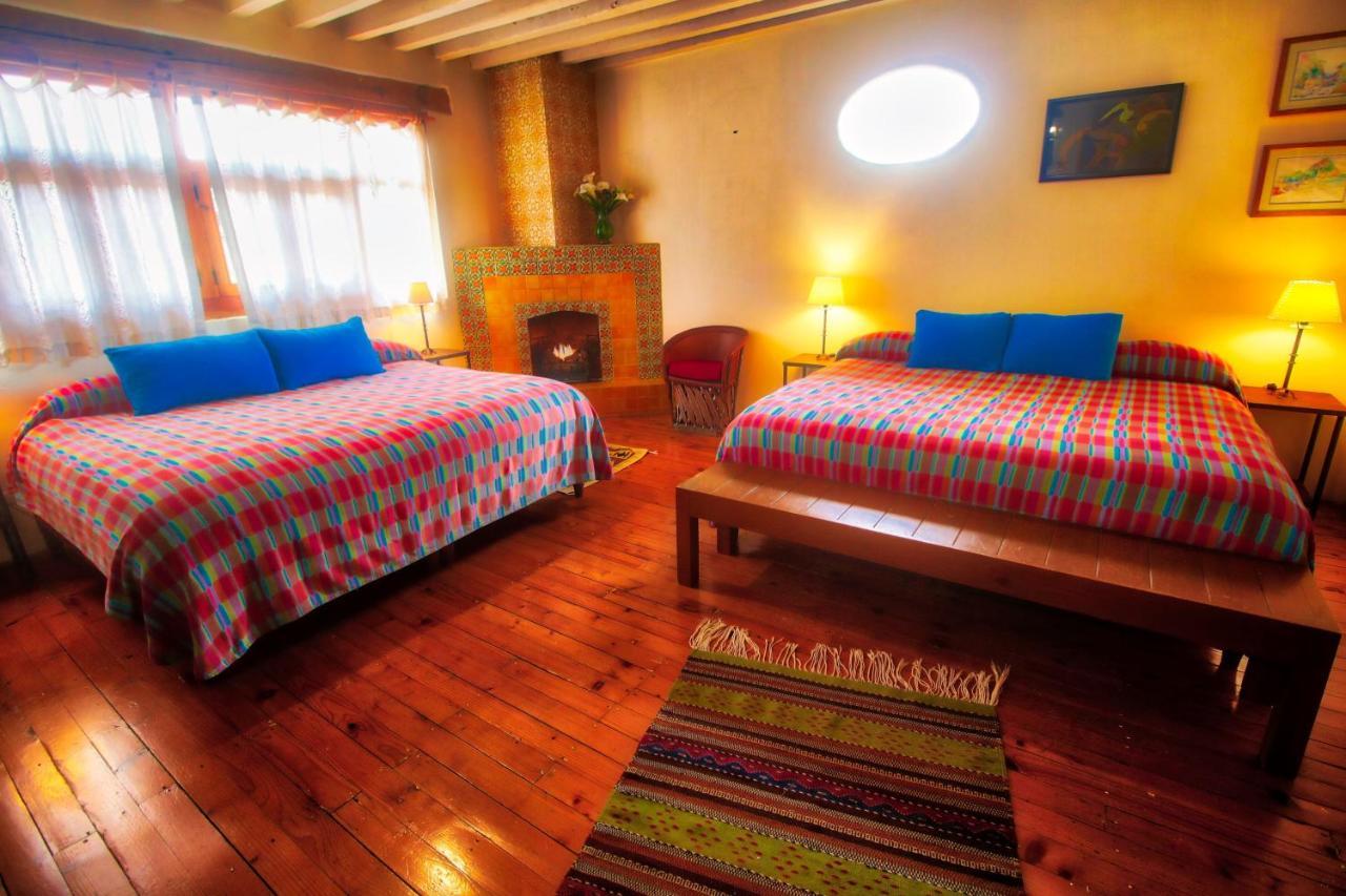 Hotel Casa Encantada ปาทซ์คูเอโร ภายนอก รูปภาพ