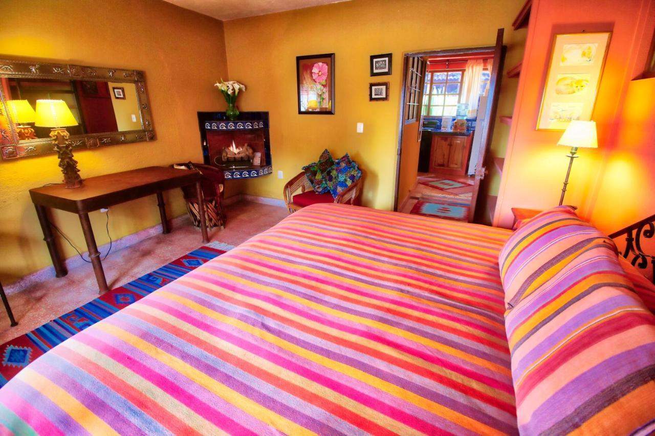 Hotel Casa Encantada ปาทซ์คูเอโร ภายนอก รูปภาพ