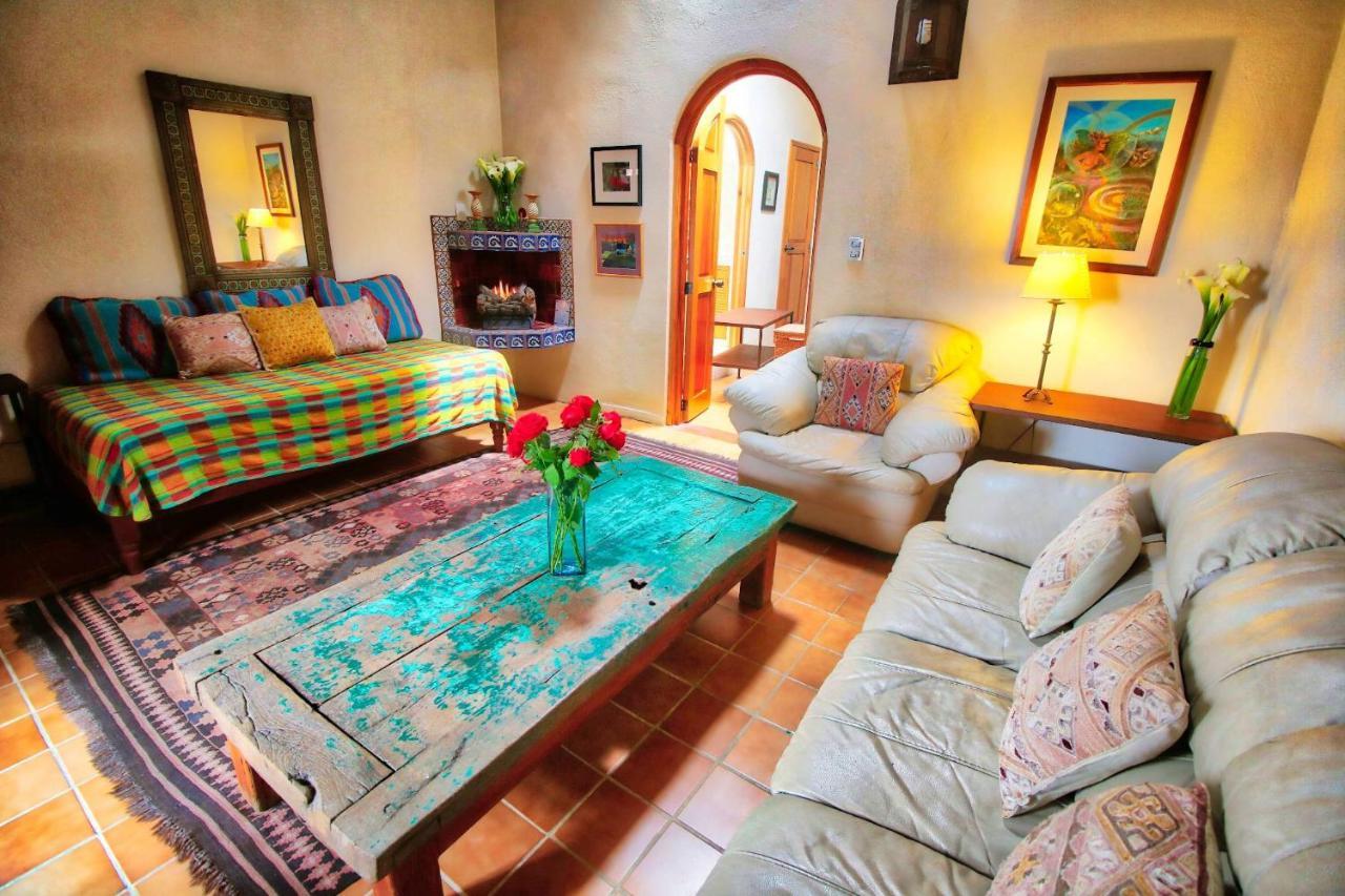 Hotel Casa Encantada ปาทซ์คูเอโร ภายนอก รูปภาพ