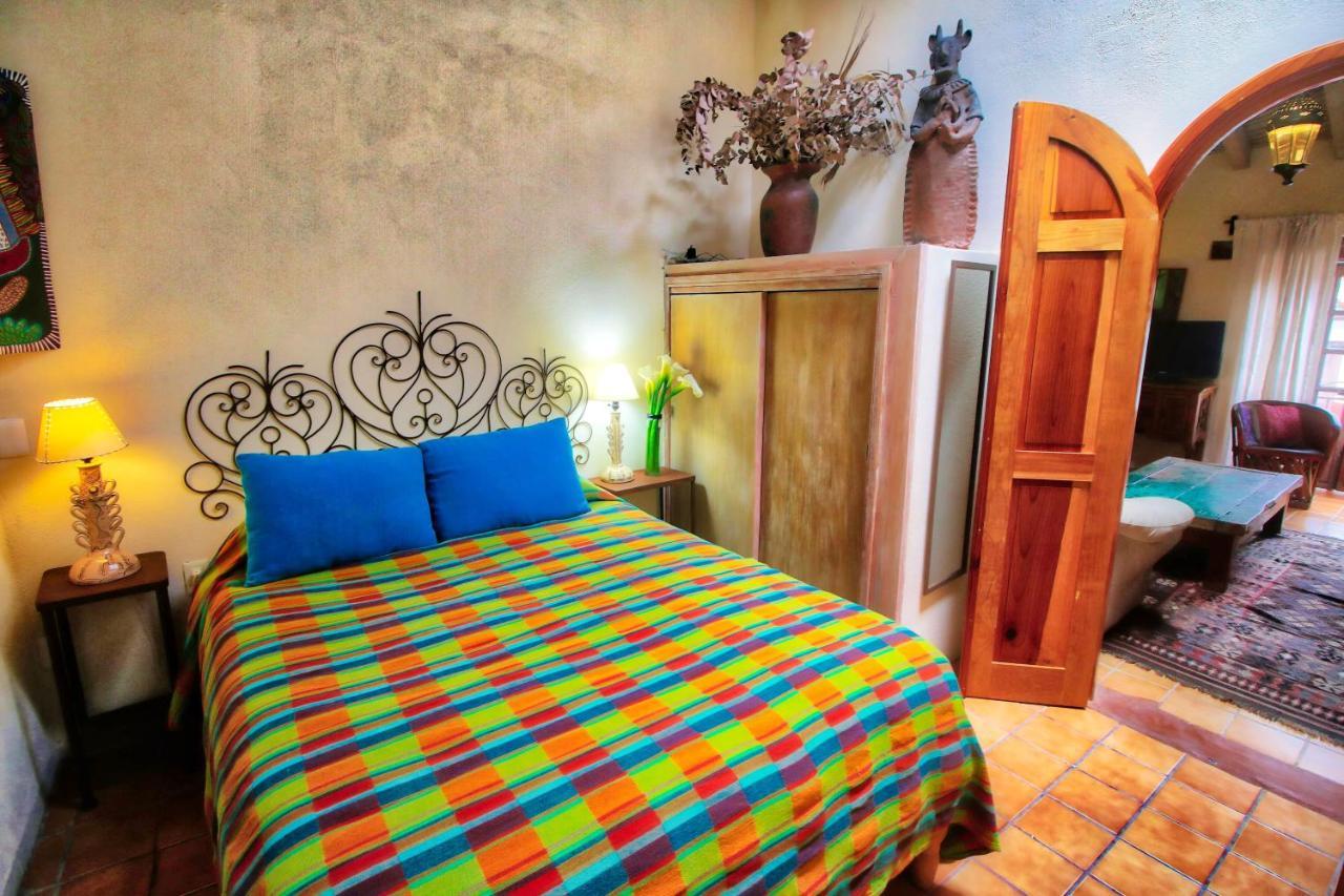 Hotel Casa Encantada ปาทซ์คูเอโร ภายนอก รูปภาพ