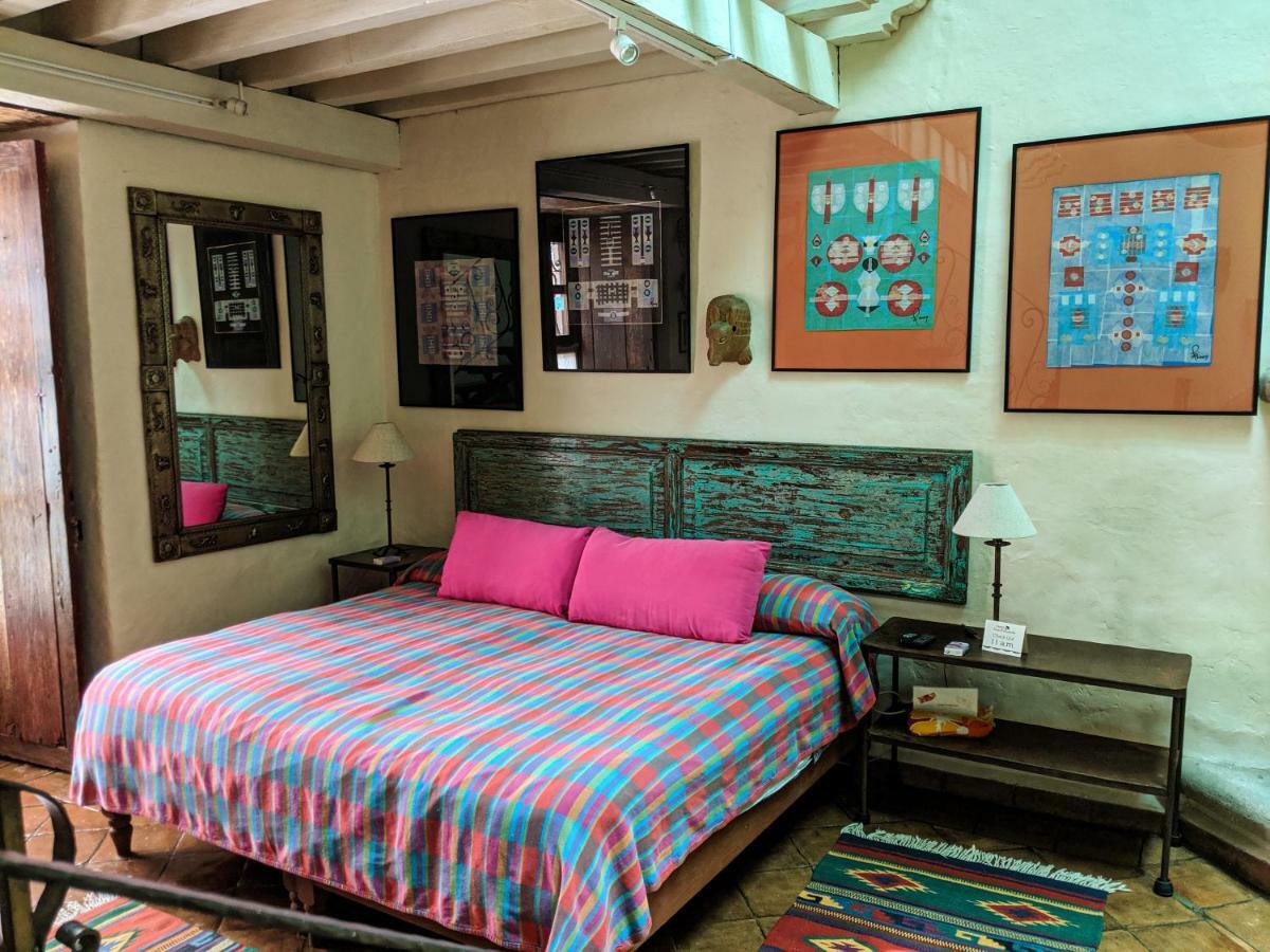 Hotel Casa Encantada ปาทซ์คูเอโร ภายนอก รูปภาพ